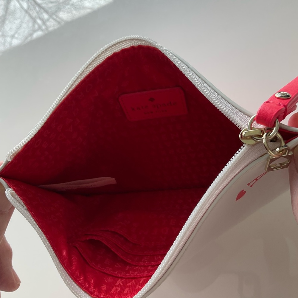 kate spade White & Red Ace of Hearts Wristlet - Picture 3 of 9